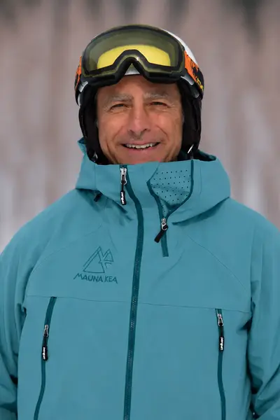 Jaume, private ski instructor in Niseko with 18 winters experience