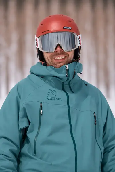Jaume, private ski instructor in Niseko with 11 winters experience